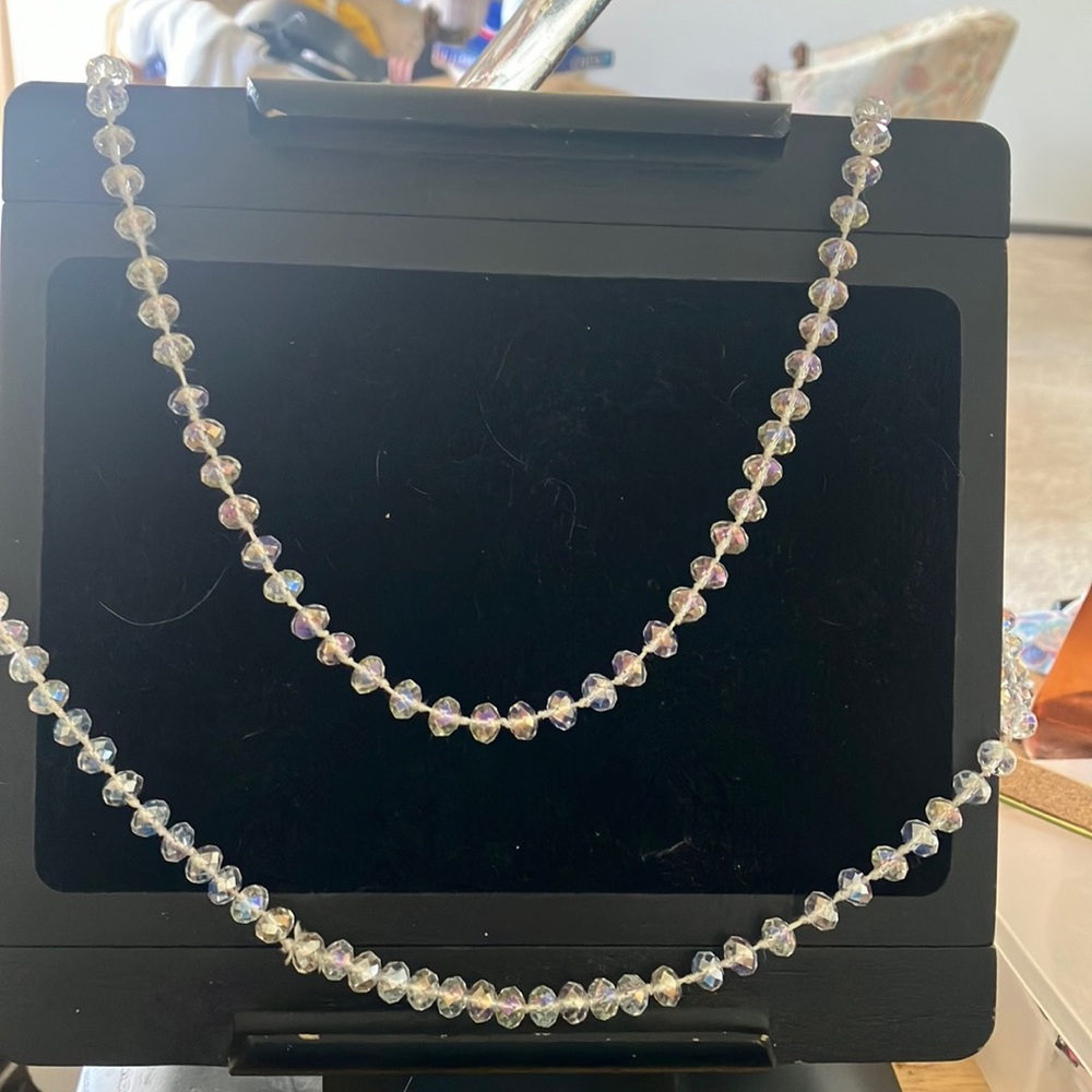 Elegant Crystal like Beaded Necklace